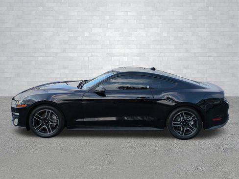 Used 2020 Ford Mustang Coupe image 7