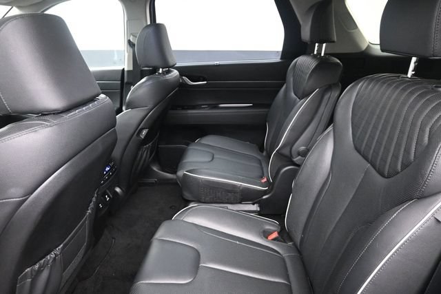 Used 2023 Hyundai Palisade Limited w/ Cargo Package AWD/4WD image 18