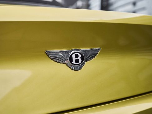 Used 2022 Bentley Continental GT image 11