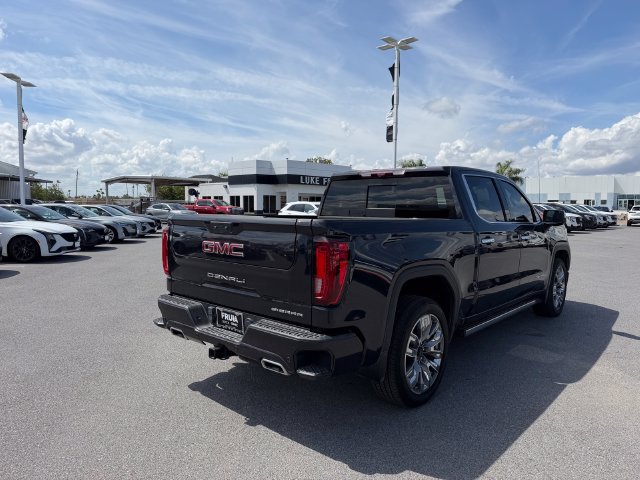 Used 2024 GMC Sierra 1500 Denali AWD/4WD image 5