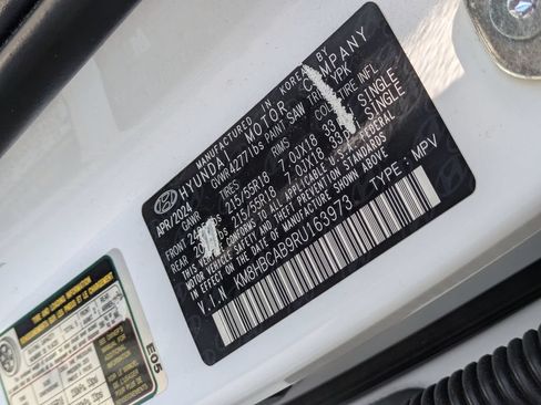 Certified 2024 Hyundai Kona SEL AWD/4WD image 10
