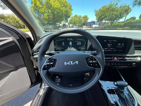 Used 2026 Kia Niro LX FWD image 32