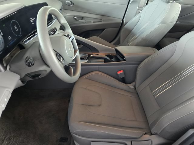 Used 2024 Hyundai Elantra SEL FWD image 15
