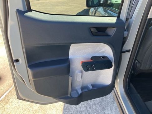 Used 2024 Ford Maverick XLT image 16