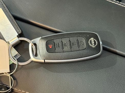 Used 2023 Nissan Rogue SL w/ SL Premium Package image 37