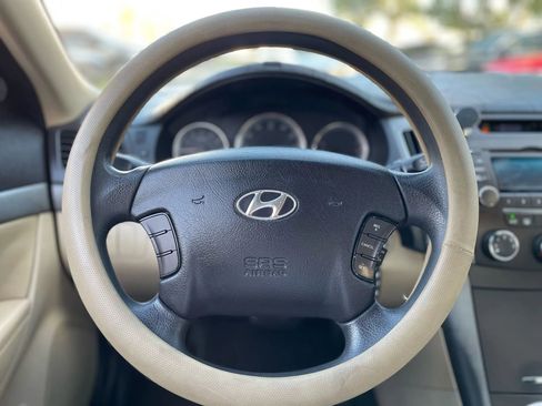 Used 2009 Hyundai Sonata GLS image 16