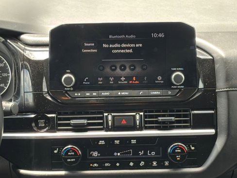 Used 2025 Nissan Pathfinder SV AWD/4WD image 17
