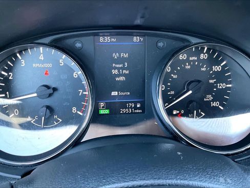 Used 2020 Nissan Rogue S FWD image 21