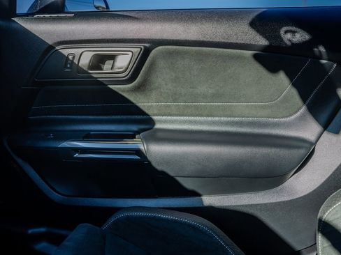 Used 2016 Ford Mustang Shelby GT350 w/ Track Package image 24