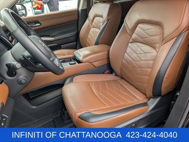 Used 2023 Nissan Pathfinder Platinum w/ Cargo Package AWD/4WD image 5