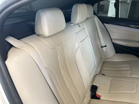 Used 2019 BMW M550i xDrive w/ Dynamic Handling Package AWD/4WD image 31