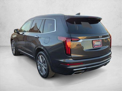 Used 2022 Cadillac XT6 Premium Luxury image 8