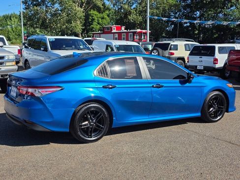 Used 2020 Toyota Camry LE image 26