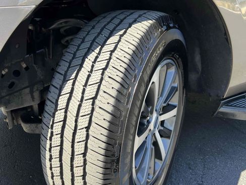 Used 2019 Ford Expedition Max XLT RWD image 13