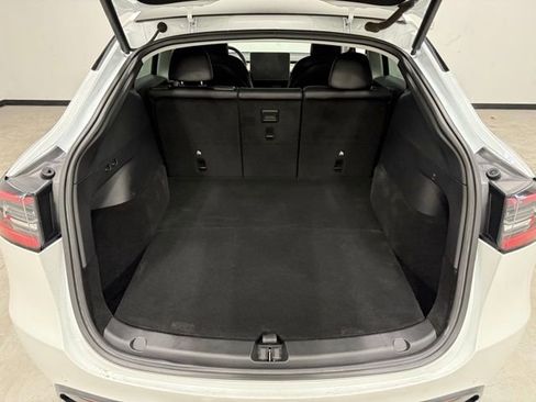 Used 2022 Tesla Model Y Performance image 30