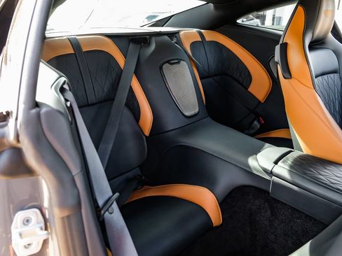 Used 2024 Aston Martin DB12 Coupe RWD image 41