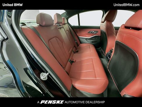 Used 2025 BMW 330i Sedan w/ Convenience Package RWD image 28