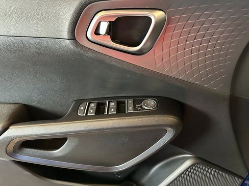 Used 2022 Kia Soul GT-Line FWD image 18
