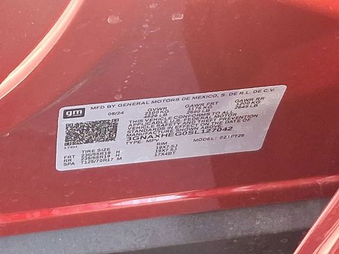 Used 2025 Chevrolet Equinox LT w/ Convenience Package II image 10