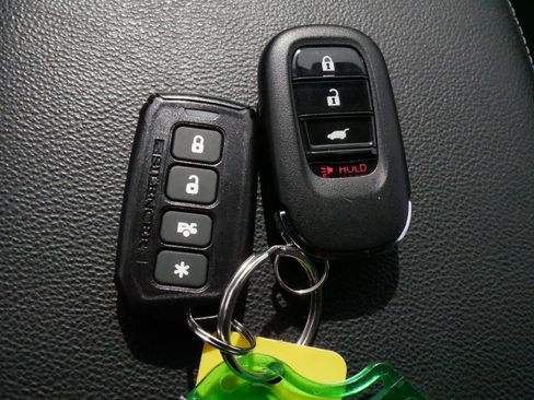 Used 2024 Honda CR-V LX image 28