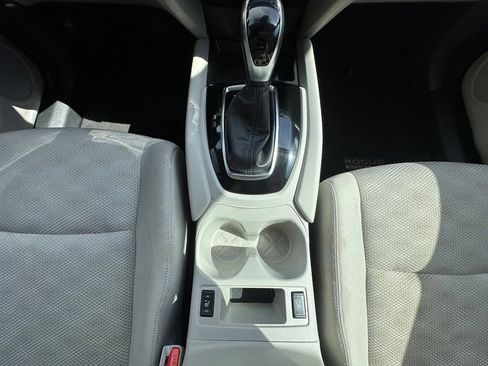 Used 2021 Nissan Rogue Sport SV FWD image 21