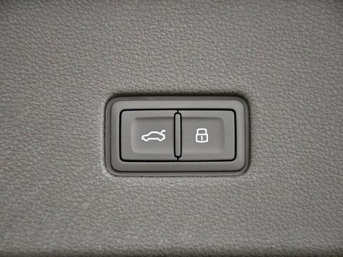 New 2026 Audi Q8 Premium Plus image 57