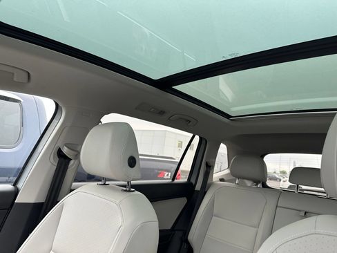 Used 2019 Volkswagen Tiguan SE AWD/4WD image 6
