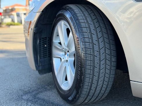 Used 2013 BMW 528i Sedan image 11