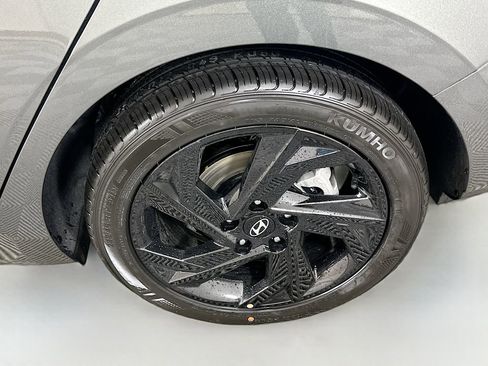 New 2026 Hyundai Elantra Sport image 21