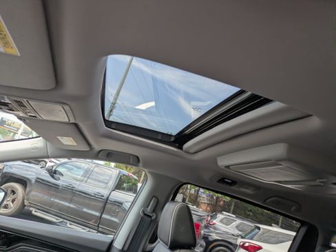 Certified 2024 Honda Odyssey Elite image 28