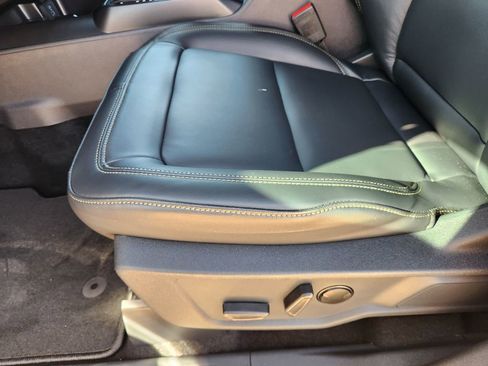 New 2025 Ford Bronco Badlands image 17