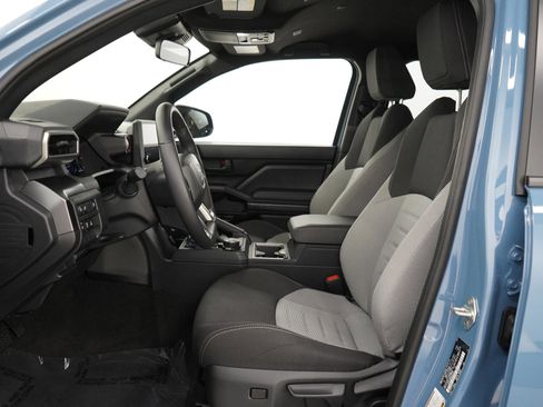 Used 2025 Toyota 4Runner TRD Off-Road image 21