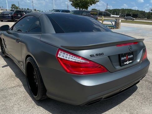 Used 2015 Mercedes-Benz SL 550 image 5