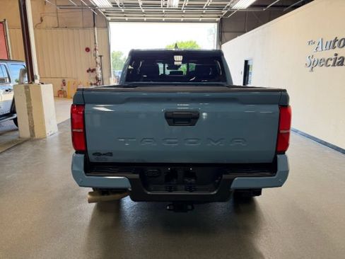 Used 2026 Toyota Tacoma TRD Off-Road w/ TRD Off Road Upgrade Package AWD/4WD image 5