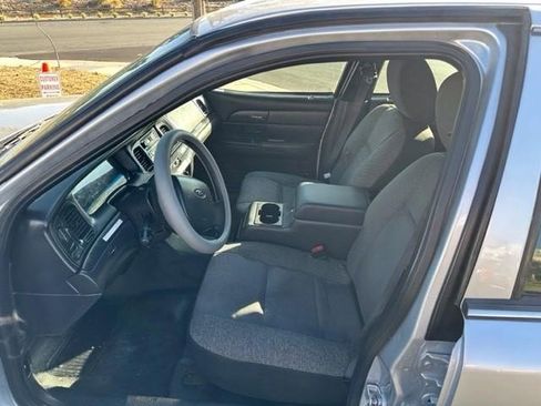 Used 2011 Ford Crown Victoria Police Interceptor w/ Radio Suppression Pkg image 5