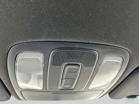 Used 2018 Kia Soul image 32