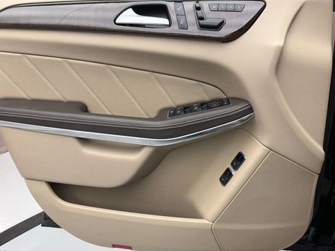 Used 2013 Mercedes-Benz GL 450 4MATIC image 19