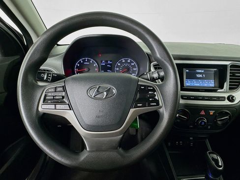 Used 2021 Hyundai Accent SE image 11