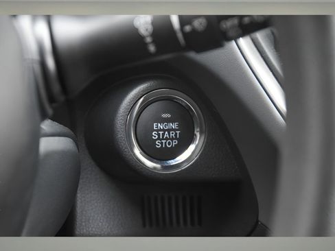 Certified 2025 Subaru Crosstrek 2.0i Premium image 33