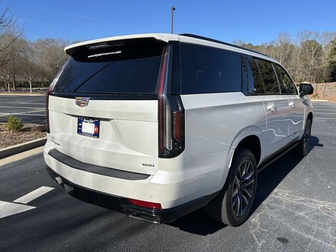 Used 2023 Cadillac Escalade ESV Sport Platinum image 26