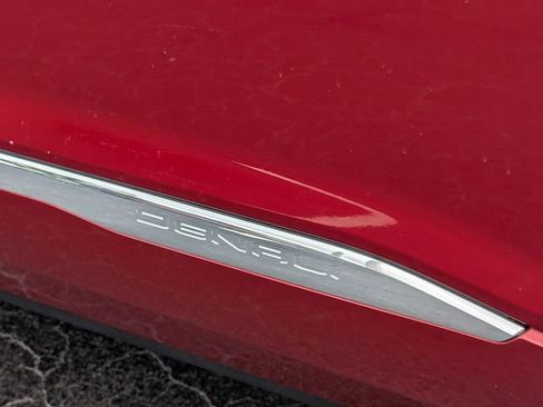 Used 2023 GMC Acadia Denali image 22