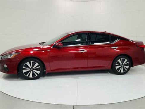 Used 2019 Nissan Altima 2.5 SV image 5