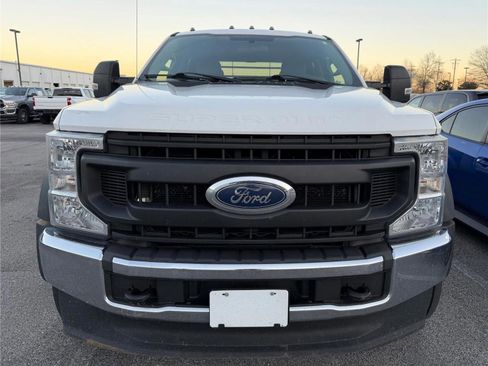 Used 2020 Ford F450 XL w/ Power Equipment Group image 3