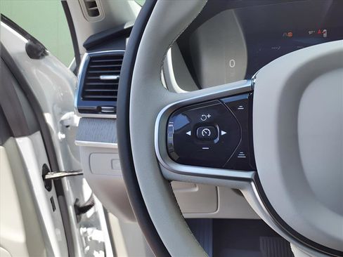 Used 2025 Volvo XC90 T8 Plus w/ Protection Package image 15