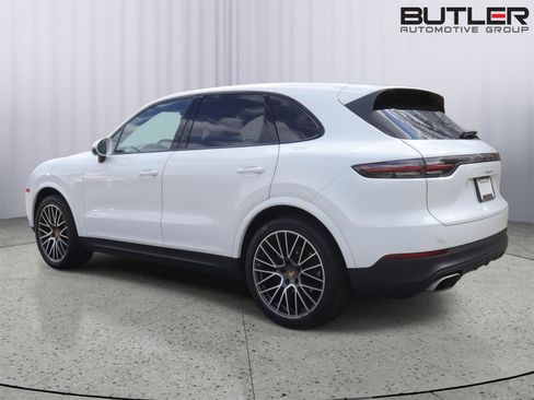 Used 2021 Porsche Cayenne image 5