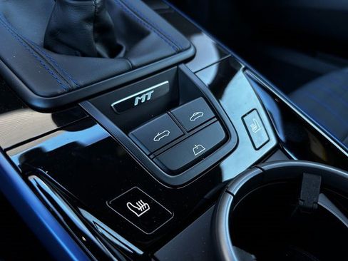 Certified 2025 Porsche 911 Carrera T image 22