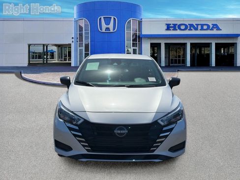 Used 2025 Nissan Versa S w/ Trunk Package FWD image 11