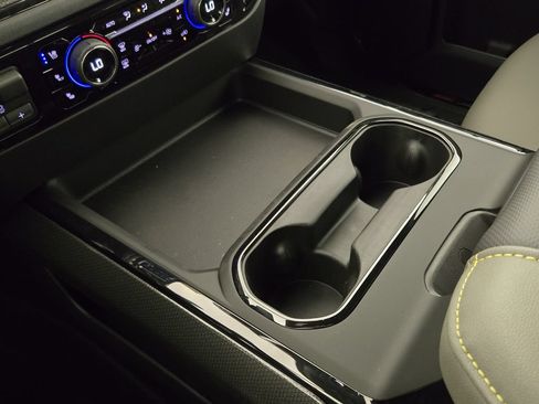 New 2026 Chevrolet Silverado 2500 ZR2 AWD/4WD image 21