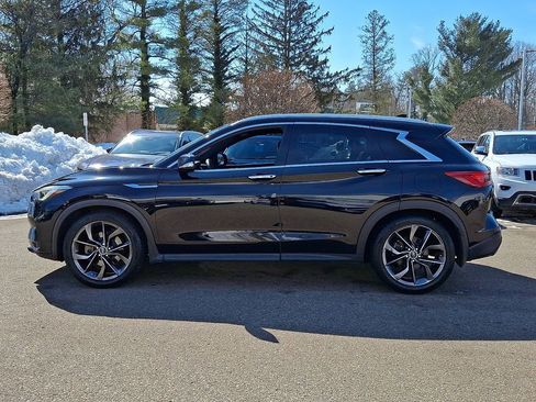 Used 2019 INFINITI QX50 Essential w/ Sensory Package image 5