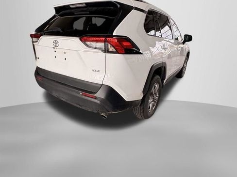 Used 2023 Toyota RAV4 XLE image 8